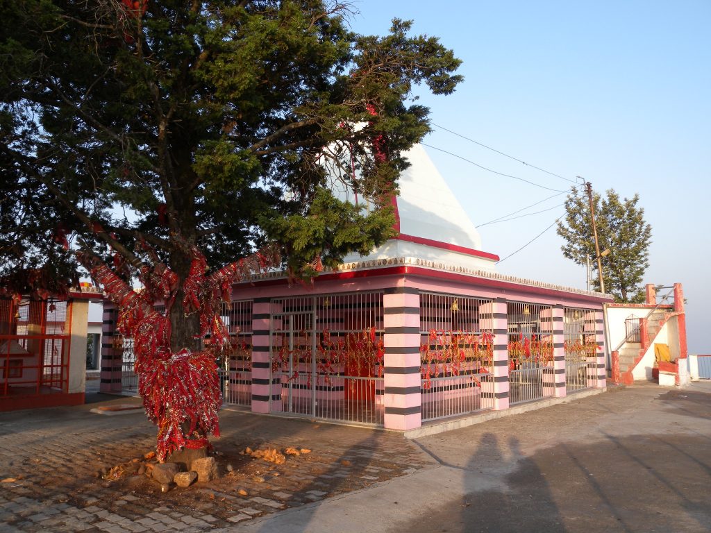 Храм в Кунджапури